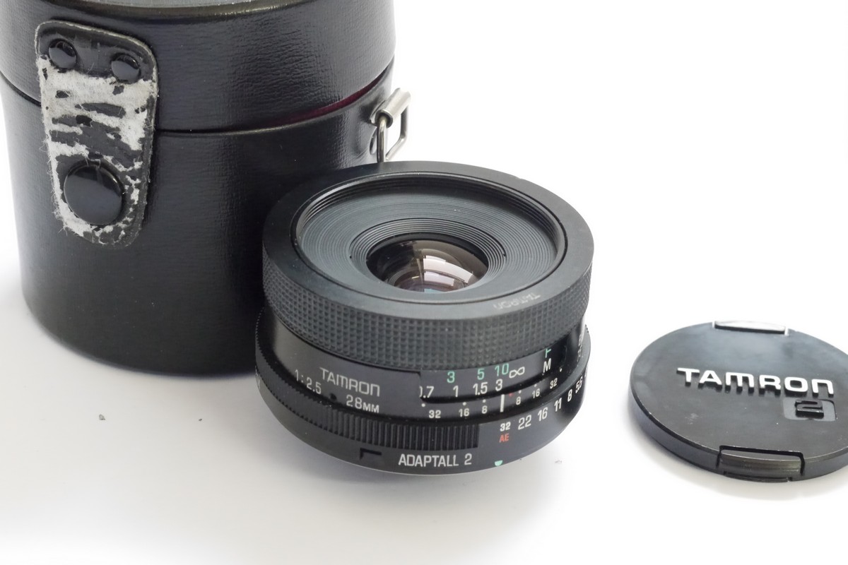 Tamron 28mm f2 Tamron 28mm f2.5 manual focus Adaptal 2 mount lens (includes NO mount) + makers front cap & case