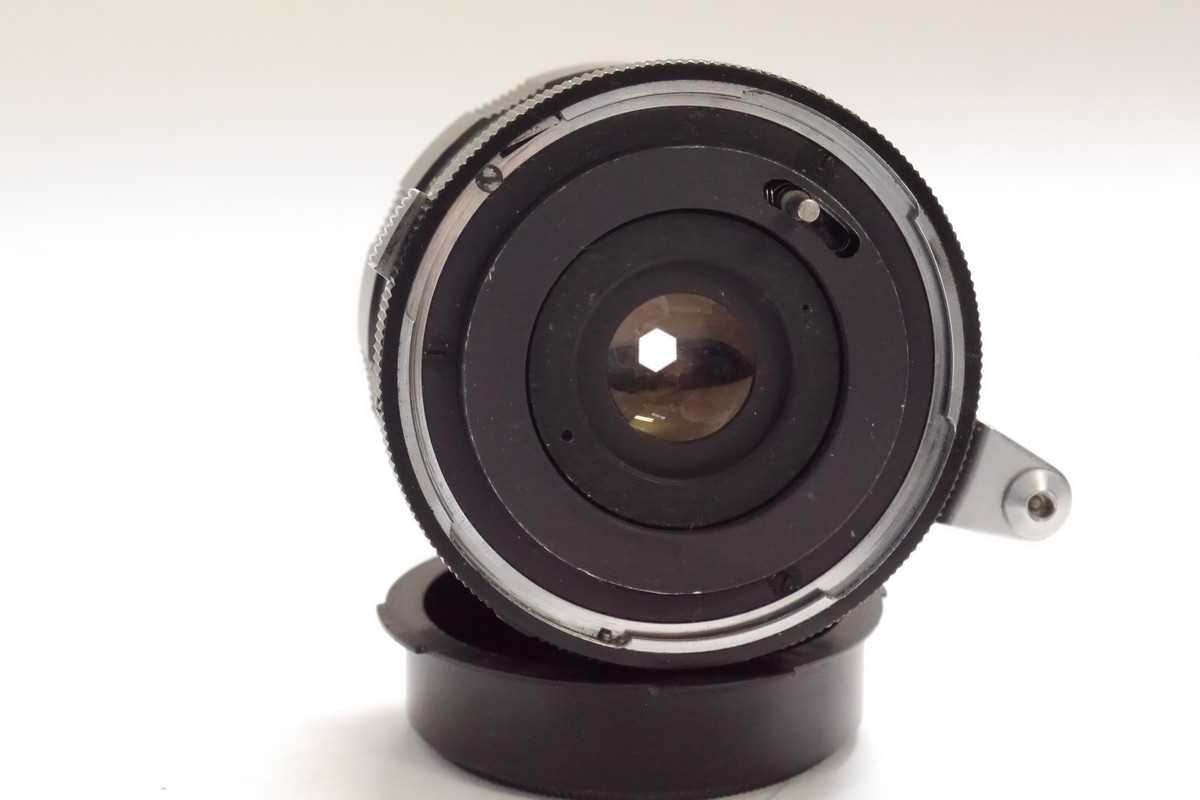 Miranda 35mm f2 Miranda 35mm f2.8 Auto Miranda bayonet mount lens + rear cap & case