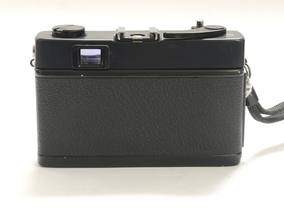 Konica C35 automatic 35mm coupled rangefinder camera with 38mm f2 Konica C35 automatic 35mm coupled rangefinder camera with 38mm f2.8 Hexanon lens, wrist stap, pouch case, guarantee card & box