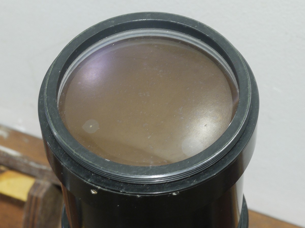 Rank Optics 36 inch f11 lens (Serial No.1004/A, Nato No Rank Optics 36 inch f11 lens (Serial No.1004/A, Nato No. 6760-99-199-6179) complete with filters, metal & rubber lens hoods & makers fitted wooden carrying case
