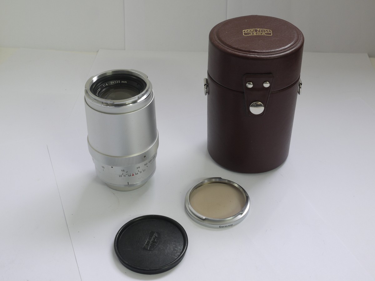 mwclassiccameras-20210409-477 Carl Zeiss 135mm f4 Sonnar Chrome Contarex lens + Zeiss Ikon B56 Ikolor C filter & makers caps