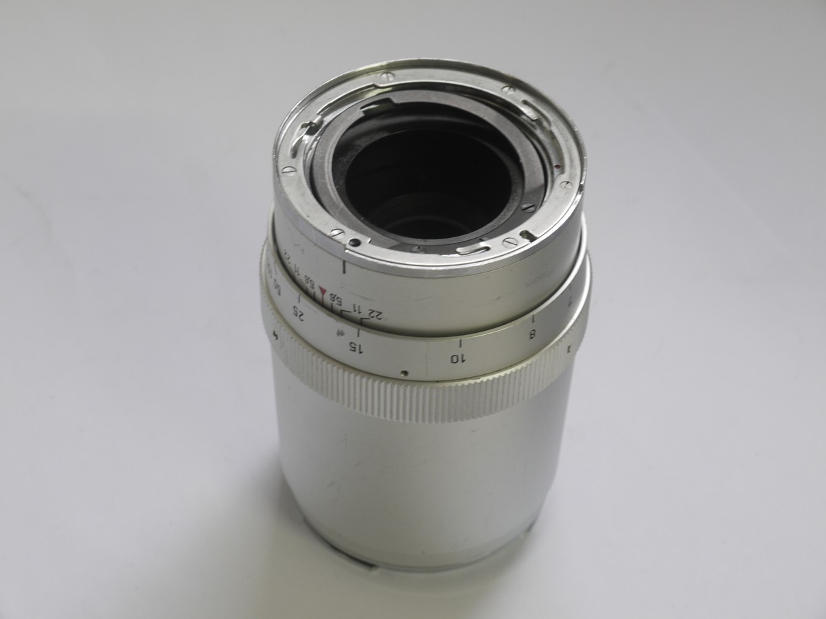 mwclassiccameras-20210409-479 Carl Zeiss 135mm f4 Sonnar Chrome Contarex lens + Zeiss Ikon B56 Ikolor C filter & makers caps