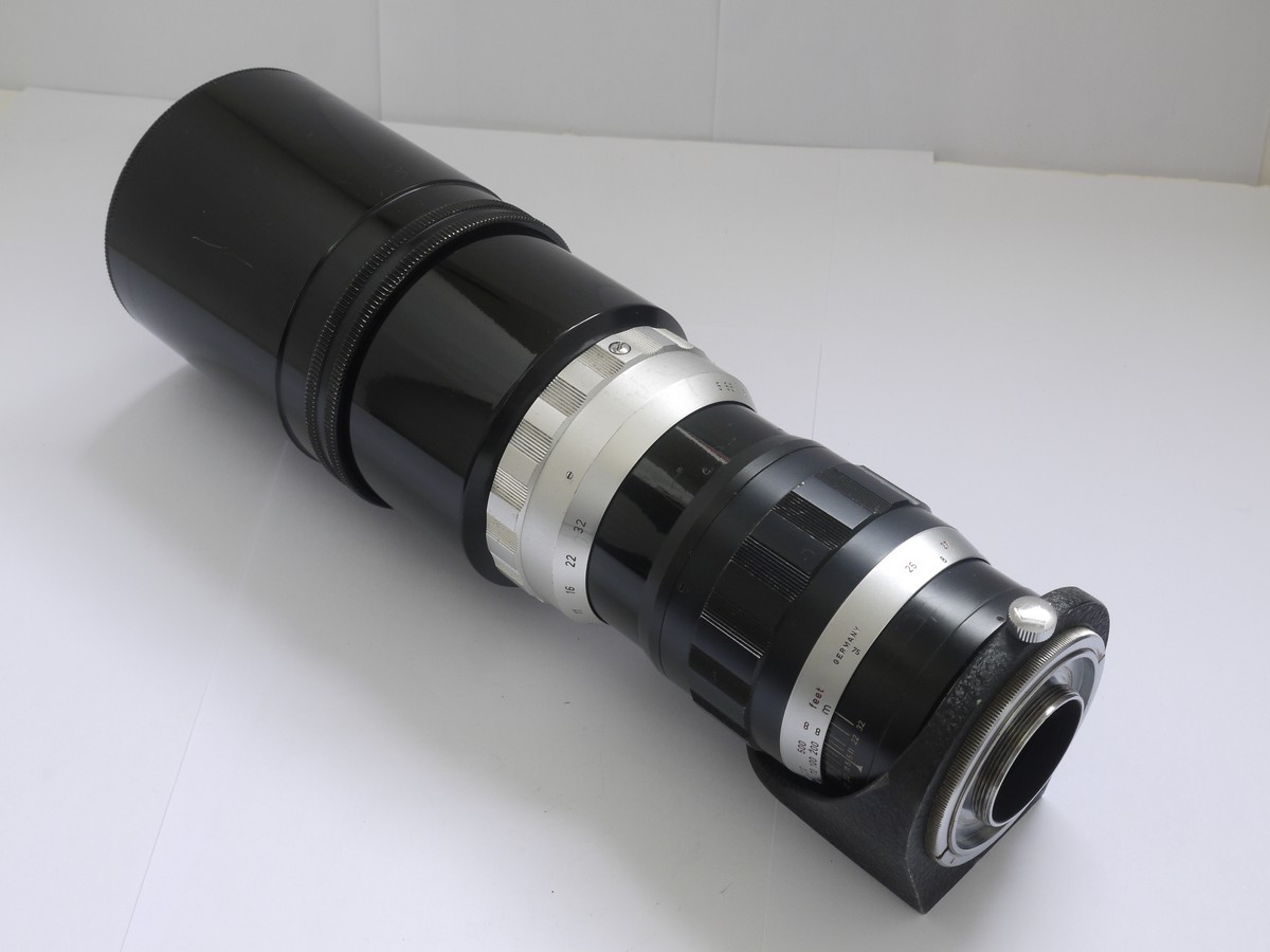 mwclassiccameras-20210409-49 Leitz Wetzlar 400mm f5 Telyt-L39 with built-in lens hood, tripod mount & front cap