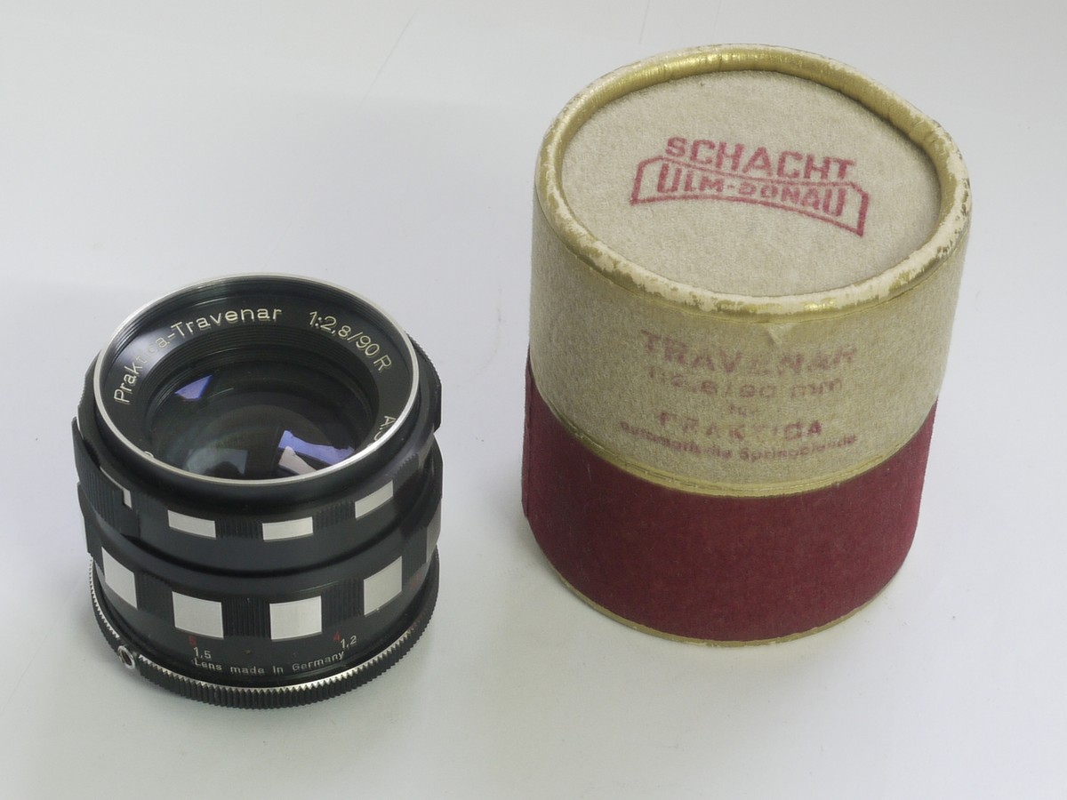 mwclassiccameras-20210409-503 Schacht 90mm f2.8 Praktica-Travenar R Portrait manual focus M42 screw mount + makers Felt lined box