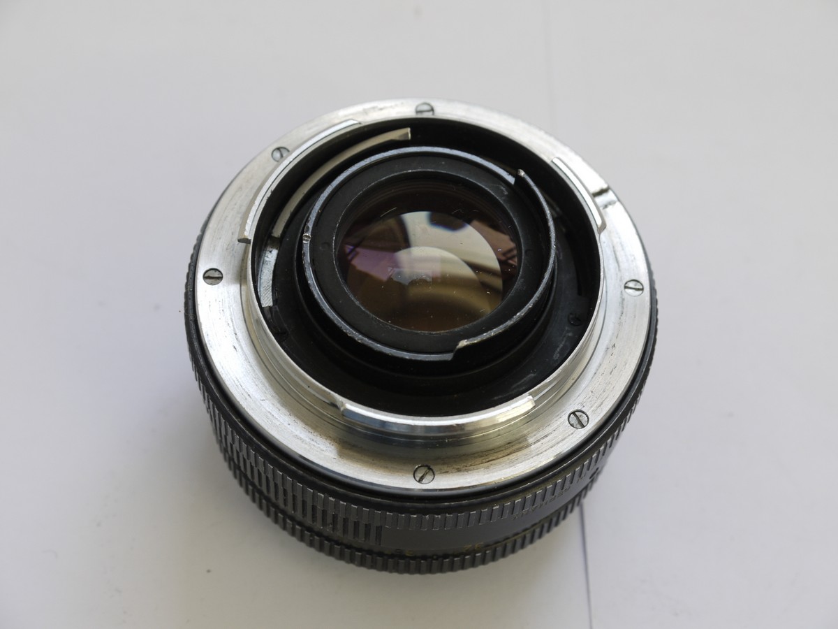 mwclassiccameras-20210423-125 Leitz Wetzlar 50mm f2 Summicron-R single-cam (No.2157740)