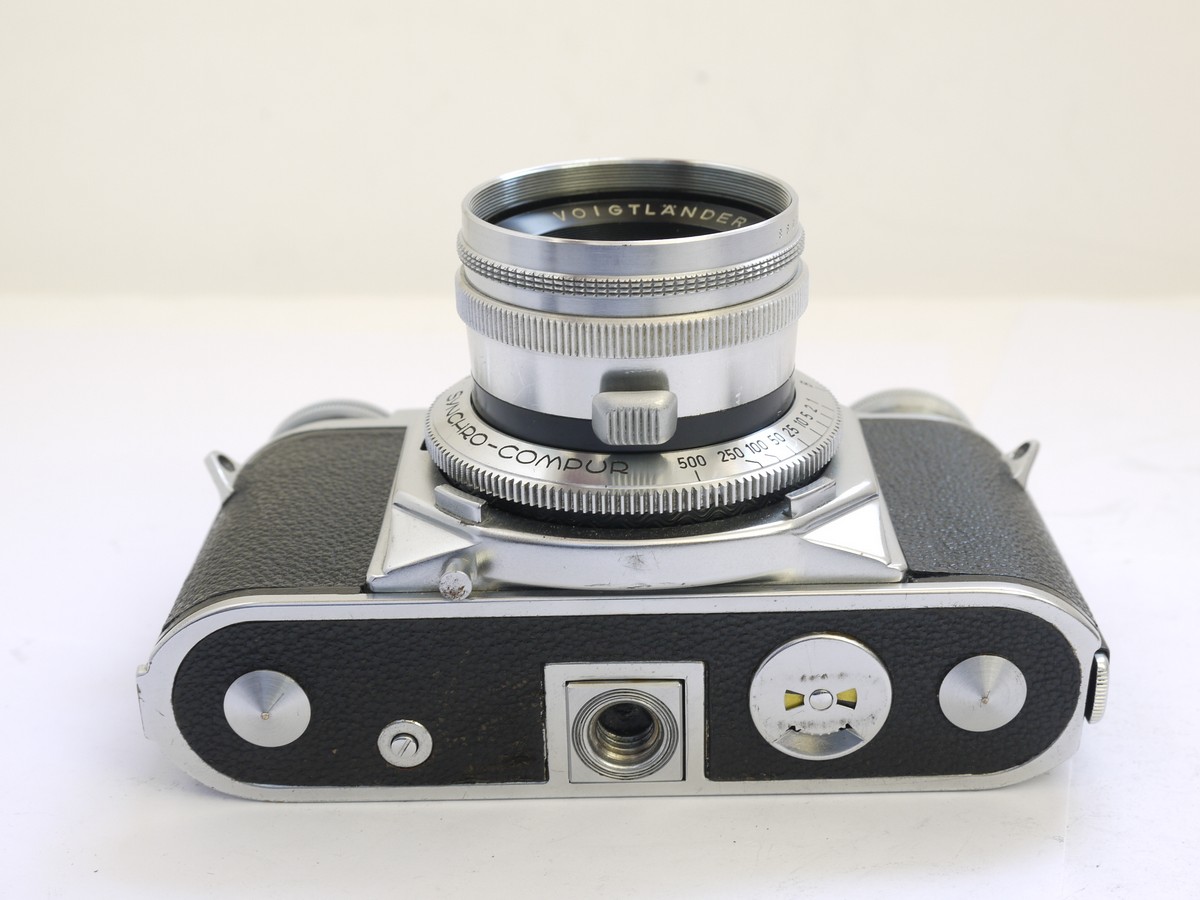 mwclassiccameras-20210423-399 Voigtlander Prominent I 35mm coupled rangefinder camera with removable accessory shoe + 50mm f3.5 Color-Skopar interchangeable lens