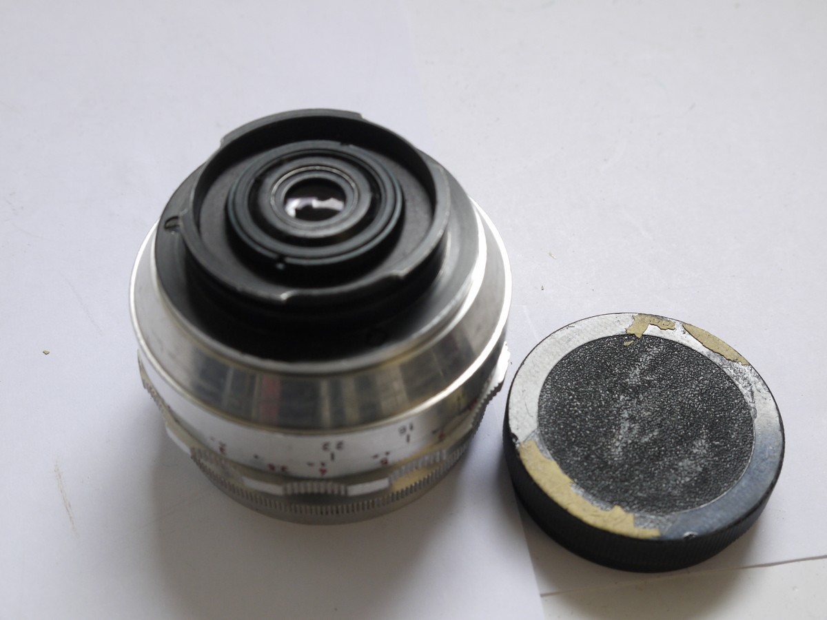 mwclassiccameras-20210513-171 Meyer Optik 35mm f4.5 Primagon V coated chrome manual focus Exakta mount lens + caps