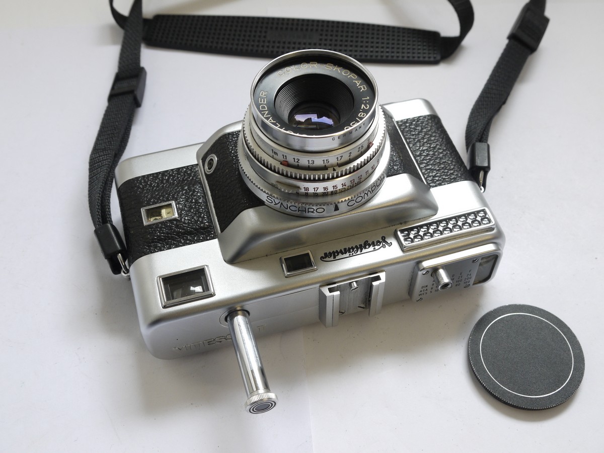 mwclassiccameras-20210513-234 Voigtlander Vitessa T 35mm couled rangefinder selenium metered camera + 50mm f2.8 Color Skopar interchangeable lens