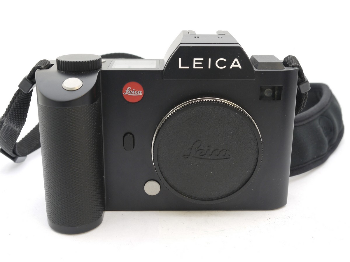 mwclassiccameras-20210513-239 Leica SL (Type 601) 24.2MP Full Frame Mirrorless digital camera body, with original body cap, original Leica BP-SCL4 Battery, BC-SCL4 charger & neck strap