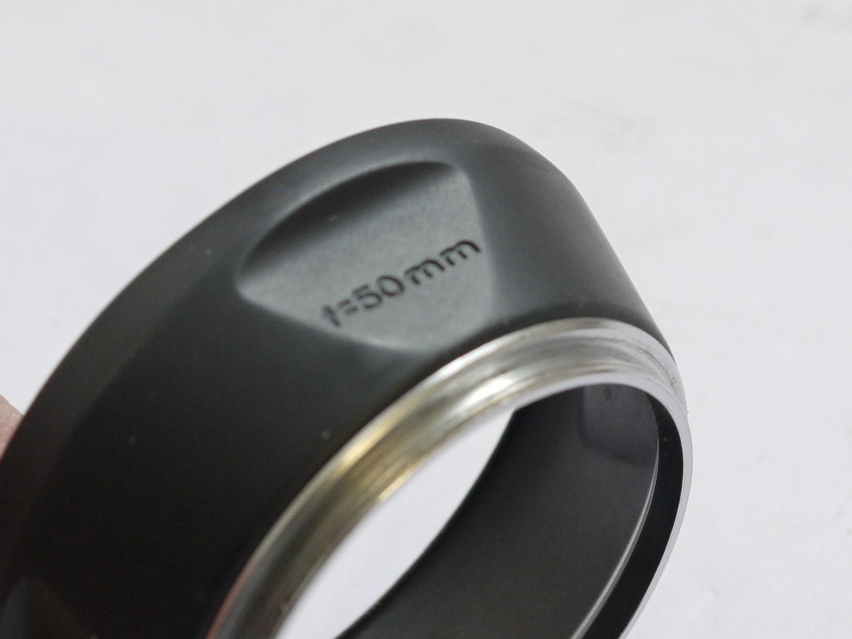 mwclassiccameras-20210513-324 Voigtlander 40.5mm screw-in black metal lens hood (310/41) for 35mm/50mm lenses