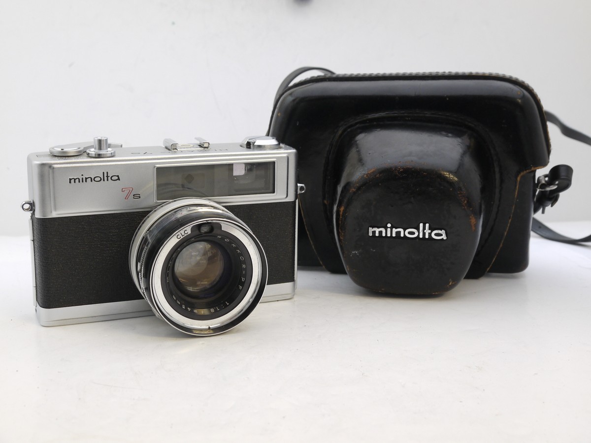 mwclassiccameras-20210513-416 Minolta Hi-Matic 7S 35mm coupled rangefinder CDS metered camera with 45mm f1.8 Rokkor lens + ER case