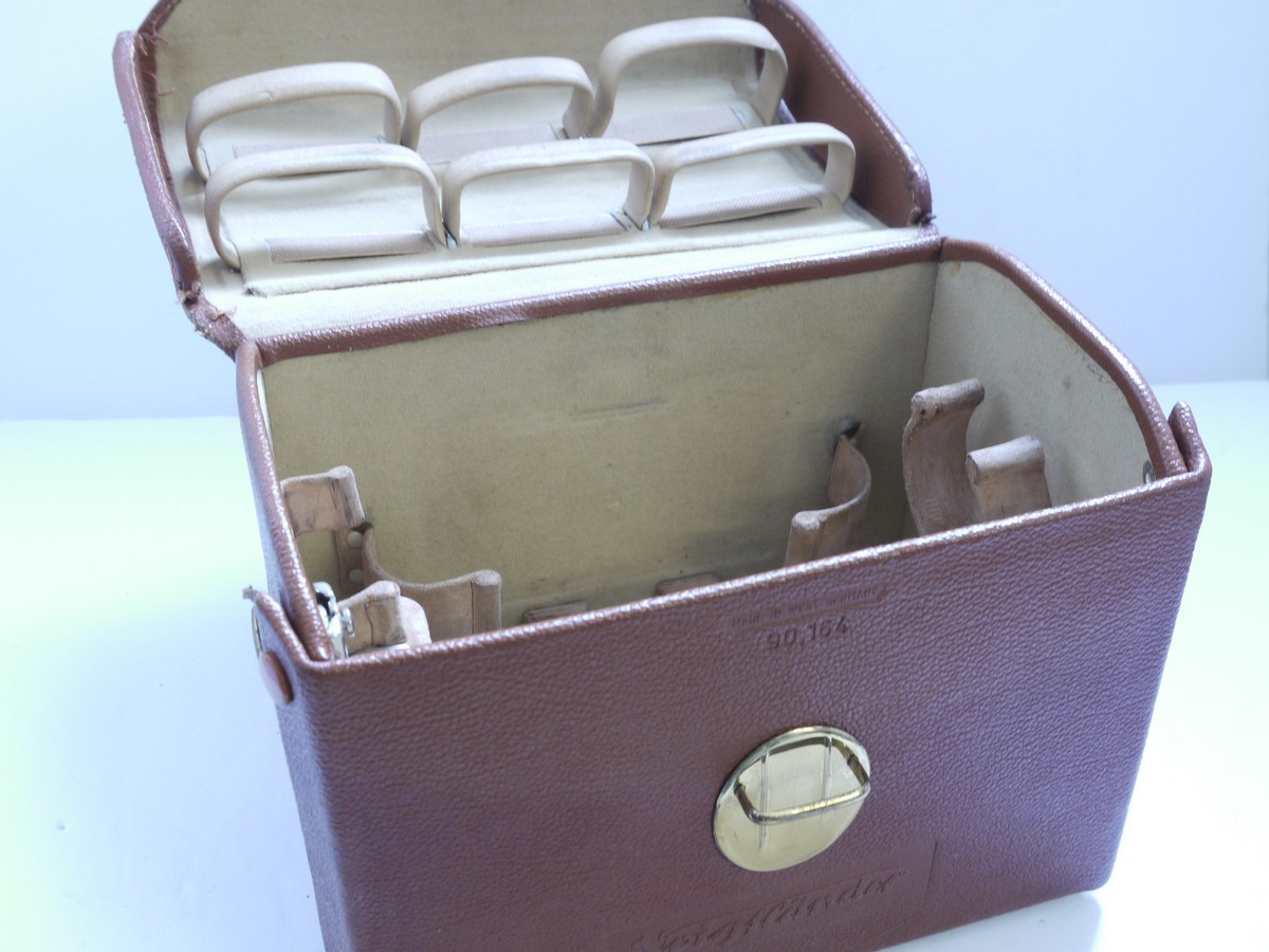 mwclassiccameras-20210513-422 Voigtlander Bessamatic Tan leather outfit case with sections for Camera, 5 lebses, 6 filetrs & other accessories