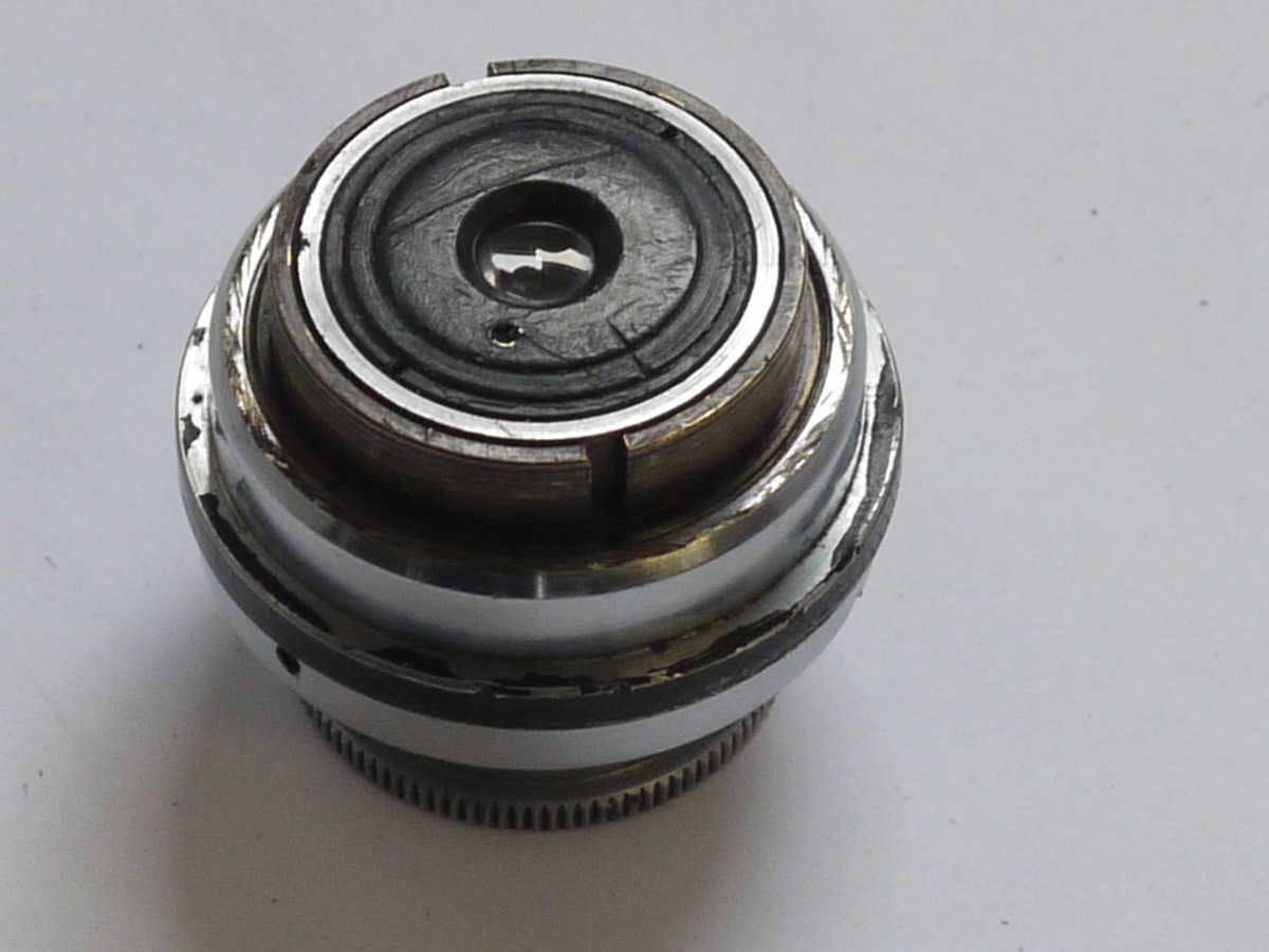 mwclassiccameras-20210513-432 Wollensak 17mm f2.7 Velostigmat cine lens, non-focusing, with small screw mount