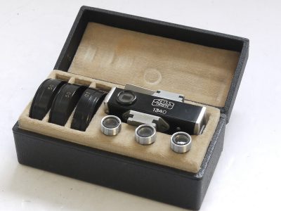 Zeiss Ikon Contameter close-up lens/rangefinder outfit (1340) for Contax II/III Pre-War Rangefinder cameras. 42mm push-on Proxar 20, 30 & 50 lenses + Close-up shoe-mounting rangefinder with 3 matching lens dioptres & makers outfit case