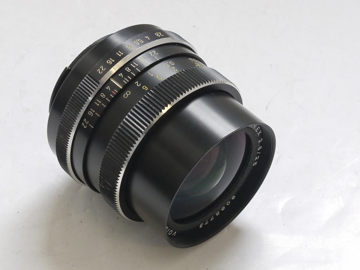 mwclassiccameras-20210521-57 Voigtlander 25mm f2.8 Color-Skoparex manual focus SL35/VSL/QBM mount lens (Made in West Germany) + makers caps. UNCOMMON