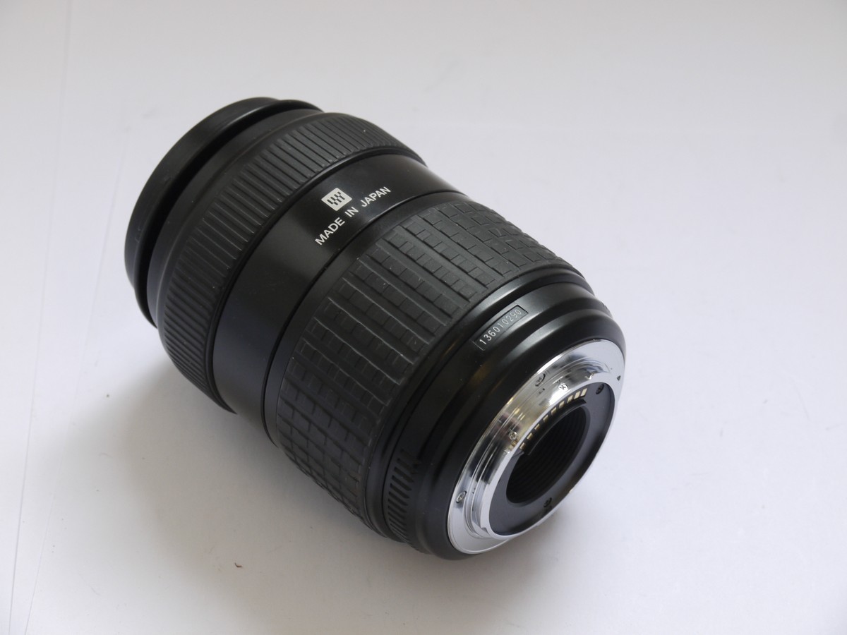mwclassiccameras-20210604-190 Olympus 40-150mm f3.5-4.5 Four Thirds Zuiko digital lens + makers caps, LH-61B lens hood & box