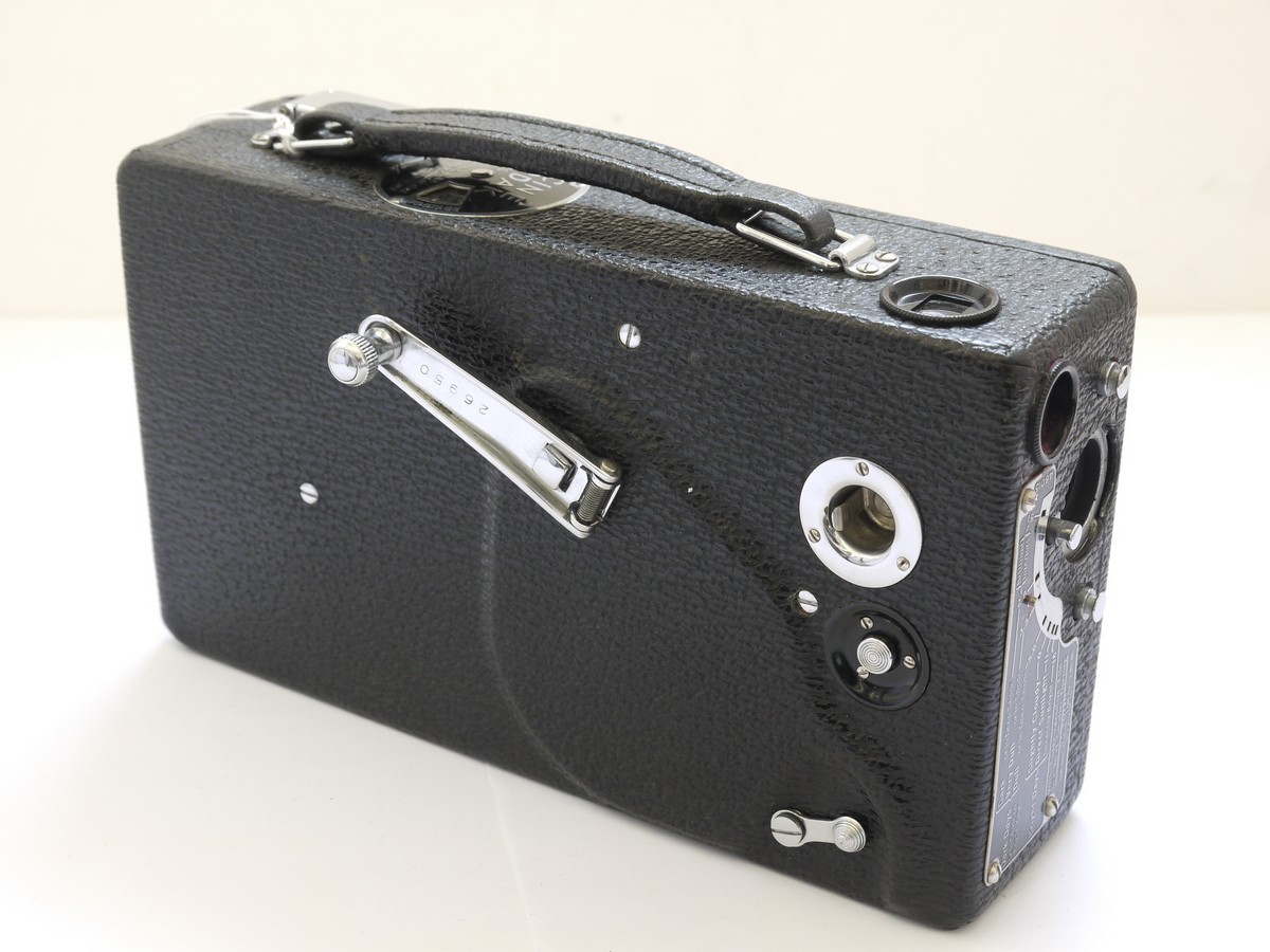mwclassiccameras-20210611-51 Kodak Cine Kodak Model L 16mm clockwork motorized camera body only with leather outfit case