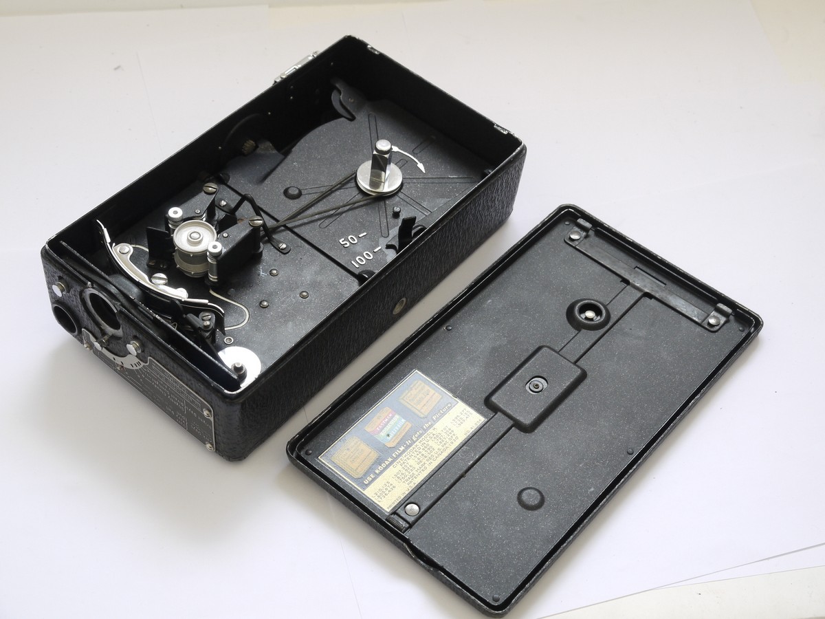 mwclassiccameras-20210611-55 Kodak Cine Kodak Model L 16mm clockwork motorized camera body only with leather outfit case