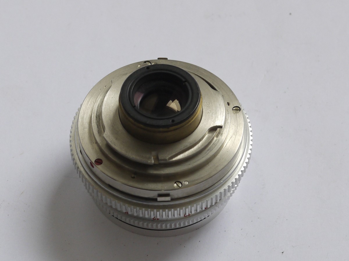 mwclassiccameras-20210618-280 Schneider 85mm f4 Retina-Tele-Arton Deckel DKL mount lens for Retina Reflex SLR + keeper case