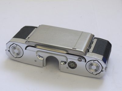 Zeiss Ikon Contarex single shot cut-film back, chrome, with dark slide