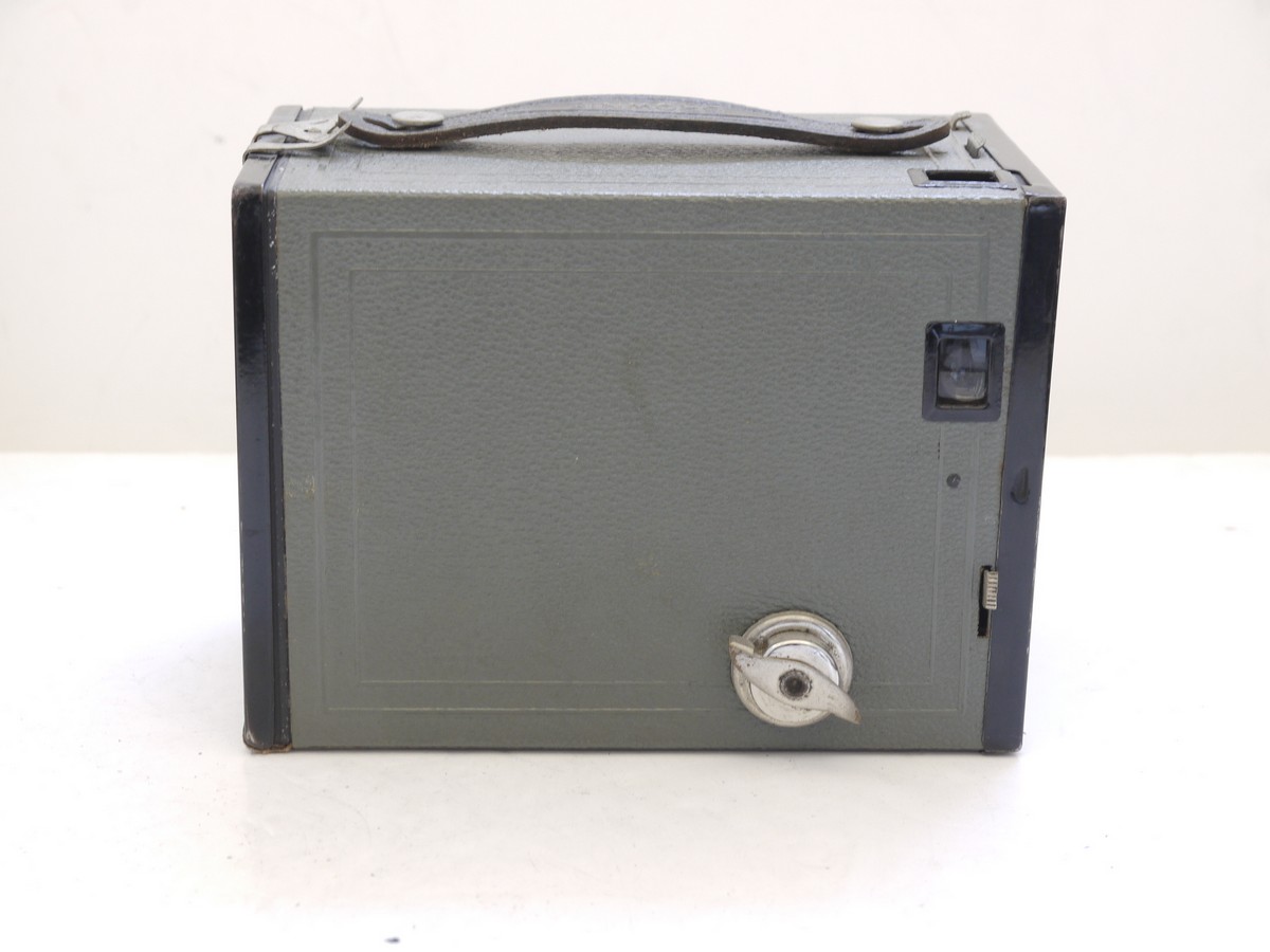 mwclassiccameras-20210716-264 Kodak No.2 Brownie. Model F GREY coloured Box camera with black metal parts 1901-33. With black Handle