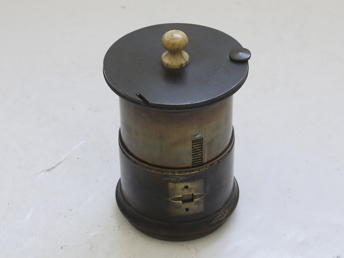 mwclassiccameras-20210716-376 Unamed 3 inch (Estimated) brass Magic lantern lens with swing cap. Rack & Pinionf focusing but handle missing