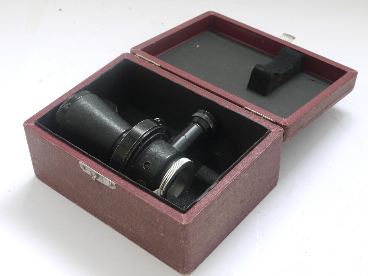 mwclassiccameras-20210820-205 Leitz Microscope Attachment MIKAS. Shutter, attachment/tube, eyepiece & makers Red box
