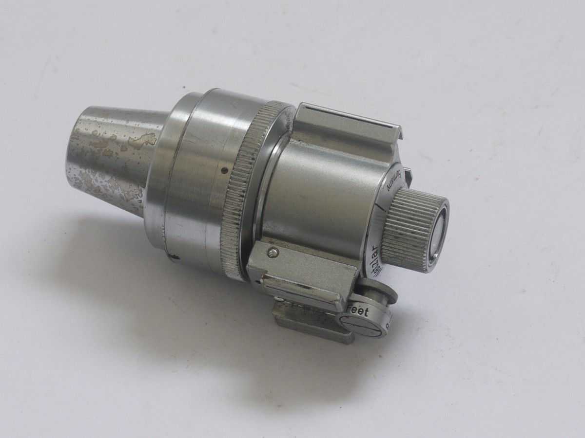 mwclassiccameras-20210827-246 Leitz Universal Shoe finder for 35, 50, 73, 90, 105 & 135mm, all chrome (VIDOM)