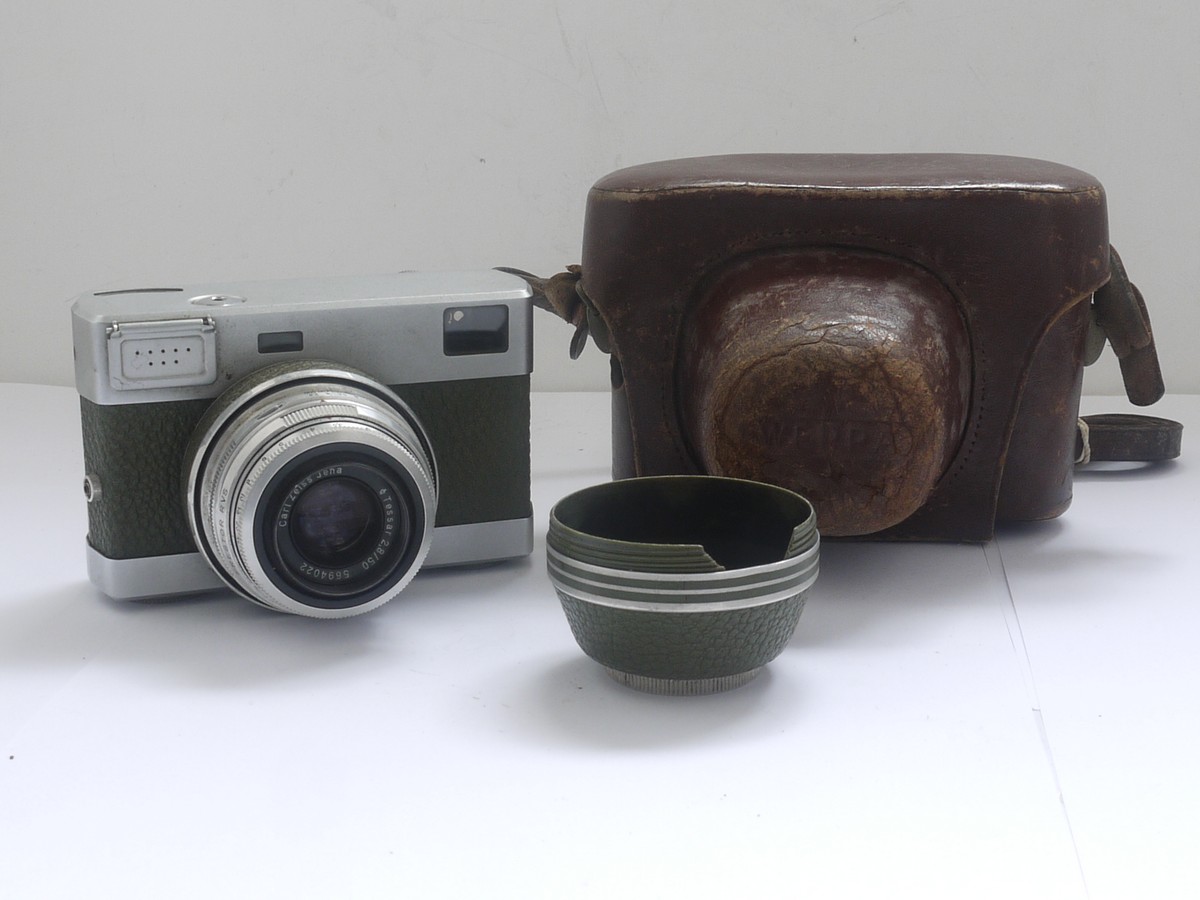 mwclassiccameras-20210827-28 Werra 4 GREEN 35mm coupled rangefinder metered camera with three bright-line finder frames + 50mm f2.8 Tessar intercheangeable lens, GREEN hood & cap & makers ER case
