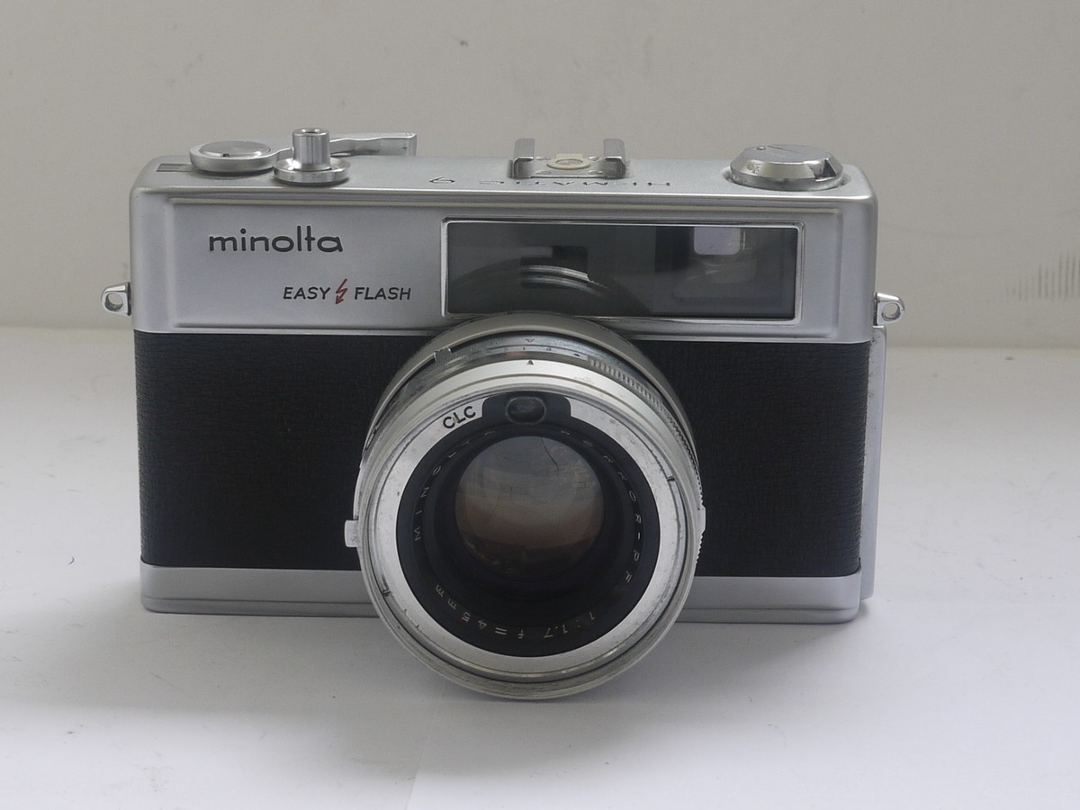 mwclassiccameras-20210909-54 Minolta Himatic 9 35mm coupled rangefinder CDS auto metered camera with 45mm f1.7 Rokkor-PF lens + lens hood