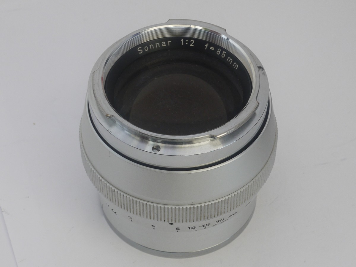 mwclassiccameras-20210917-203 Carl Zeiss 85mm f2 Sonnar chrome Contarex lens + makers bayonet fitting lens case
