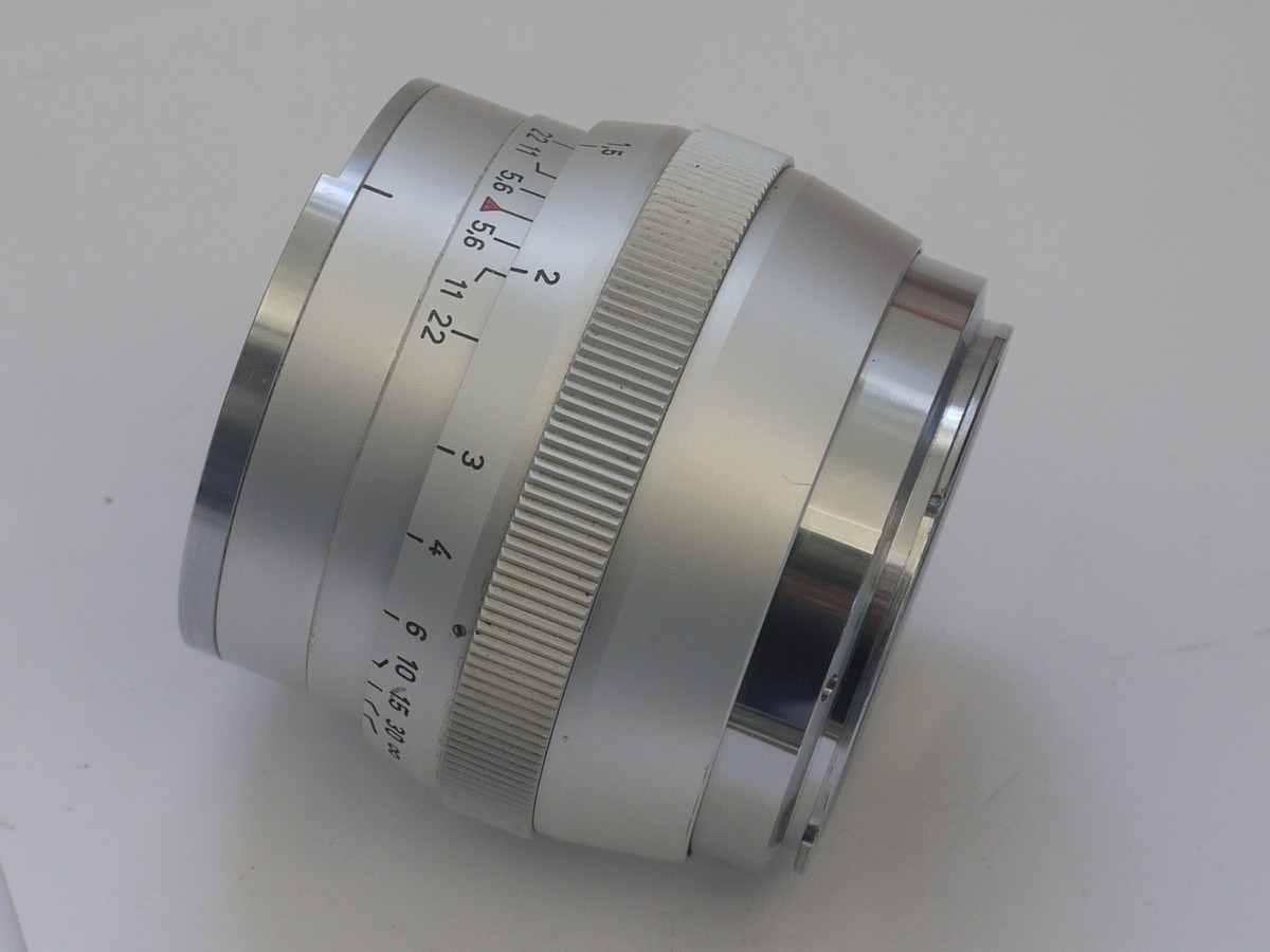 mwclassiccameras-20210917-205 Carl Zeiss 85mm f2 Sonnar chrome Contarex lens + makers bayonet fitting lens case