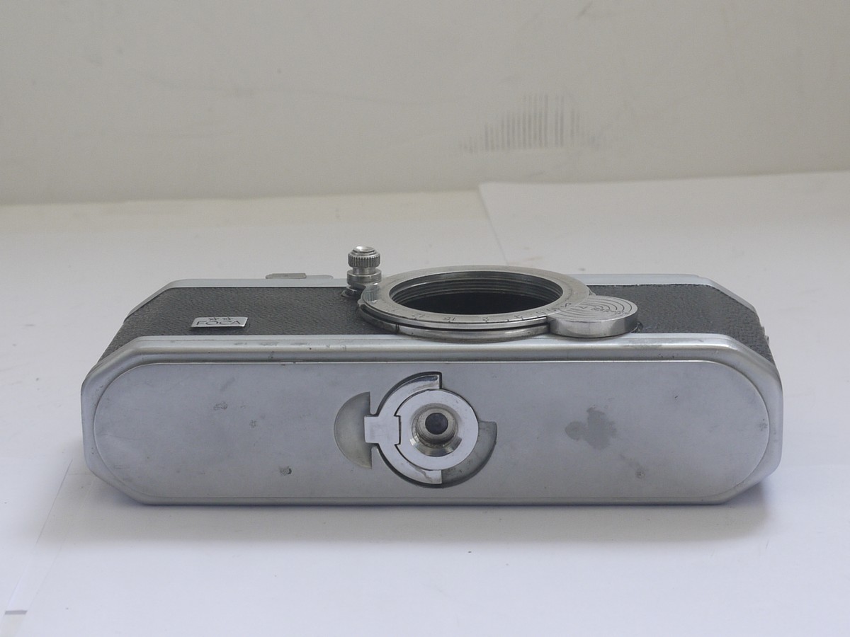 mwclassiccameras-20210924-145 Foca 2 Star Leica Copy, all chrome body