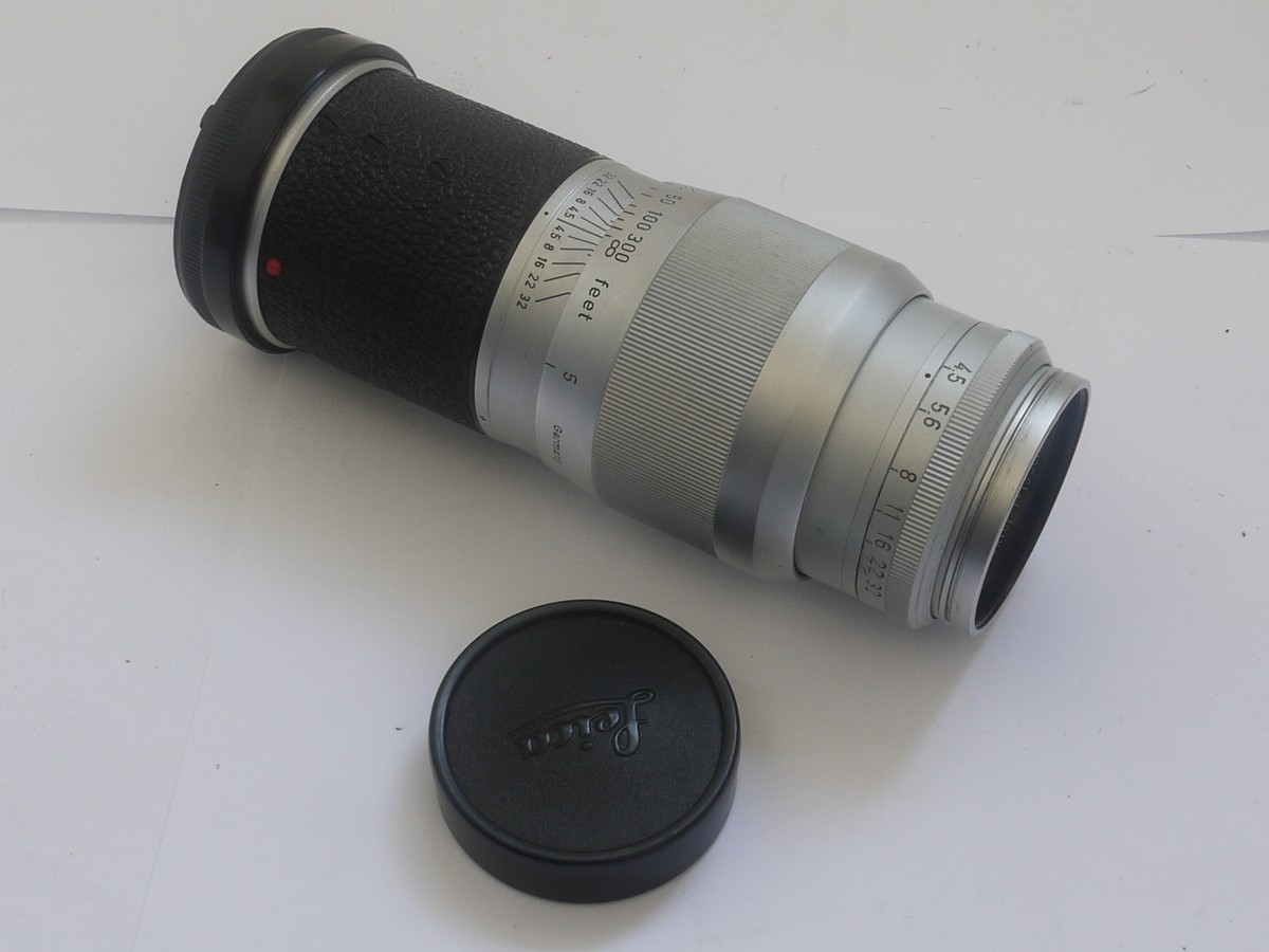 mwclassiccameras-20210924-505 Leitz 13.5cm f4.5 Hektor-M (No.1583780) + makers caps