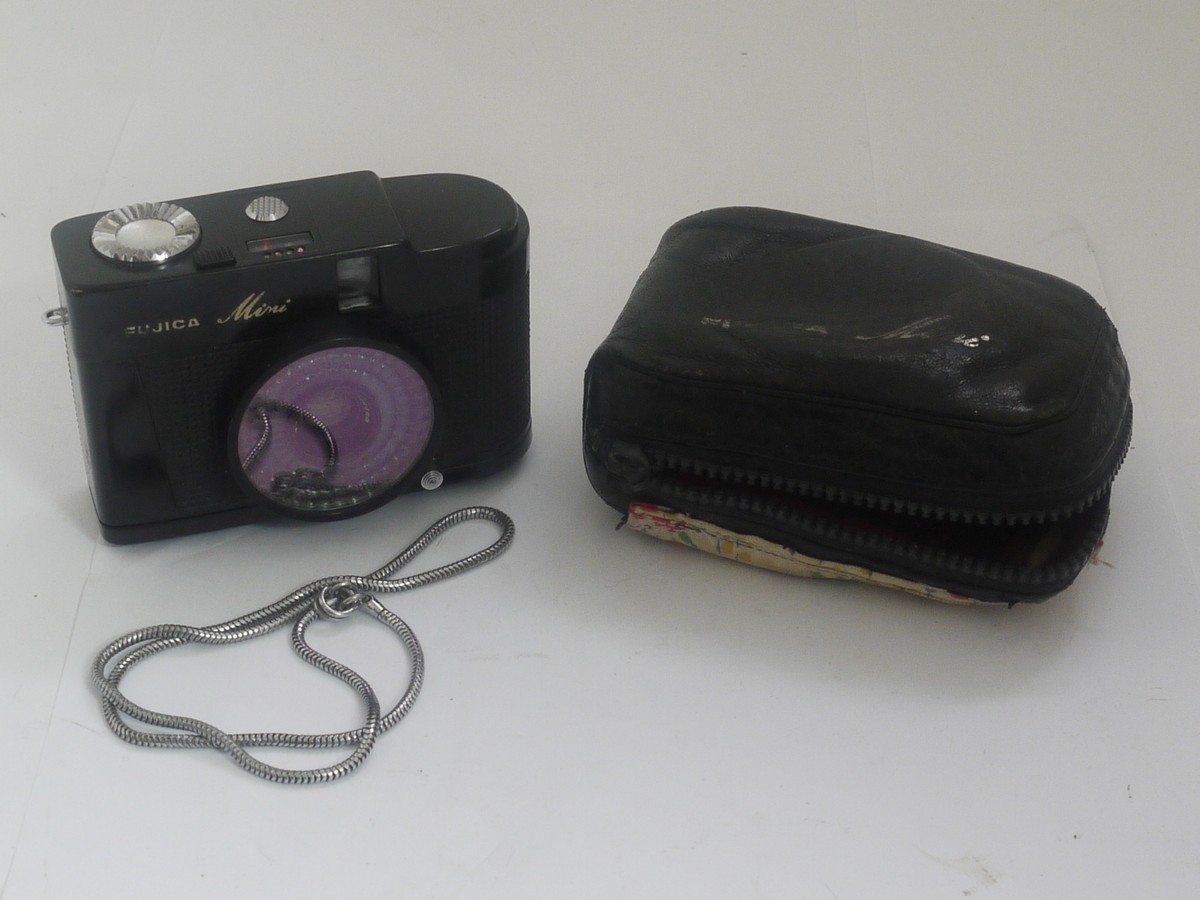 mwclassiccameras-20211008-60 Fujica Mini 35mm Half-Frame selenium metered camera with 25mm f2.8 Fujinar K lens + pouch case. UNCOMMON