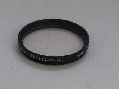 Hoya E39mm screw-in Skylight 1A filter, black rim