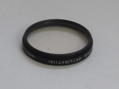 Hoya E39mm screw-in Skylight 1A filter, black rim