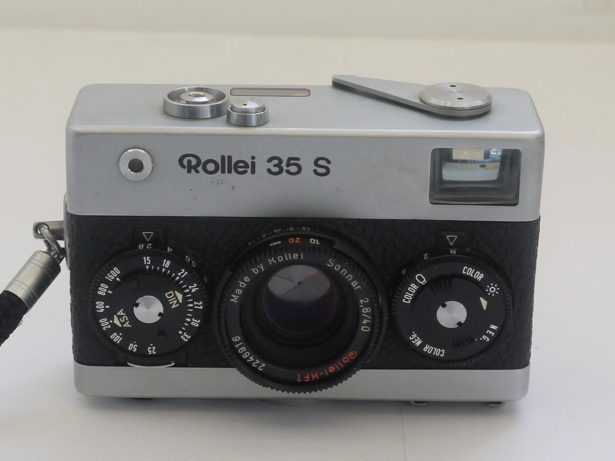mwclassiccameras-20211022-2 Rollei 35S CDS metered, chrome 35mm camera with Rollei HFT 40mm f2.8 Sonnar collapsible lens + makers front cap, wrist strap, instructions & pouch case