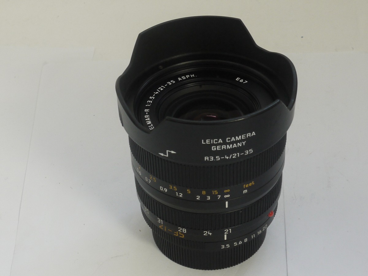 mwclassiccameras-20211022-282 Leica 21-35mm f3.5-4 Vario-Elmar-R ASPH ROM zoom lens (No.3925749) + Leica bayonet lens hood, makers caps & makers pouch case