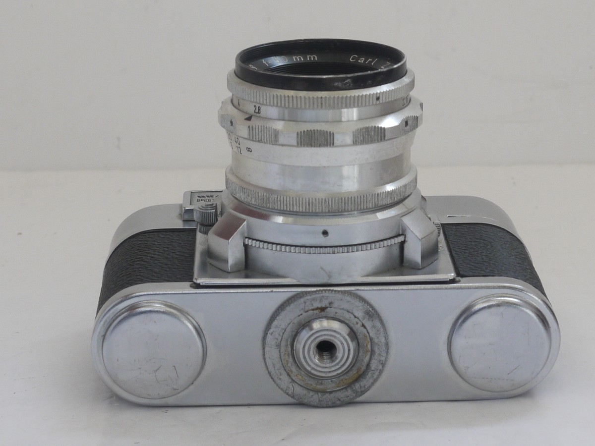 mwclassiccameras-20211029-127 Braun Paxette 35mm Coupled rangefinder camera with Three built-in bright line finder frames + Carl Zeiss 50mm f2.8 Tessar L39 screw mount interchangeable lens, ER case, Super 1L instructions & makers brown felt-lined box