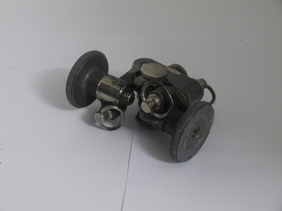 mwclassiccameras-20211112-191 Contessa Nettel Duotar Tripod head. Neat & versatile early vintage accessory (same as the Zeiss Ikon version)