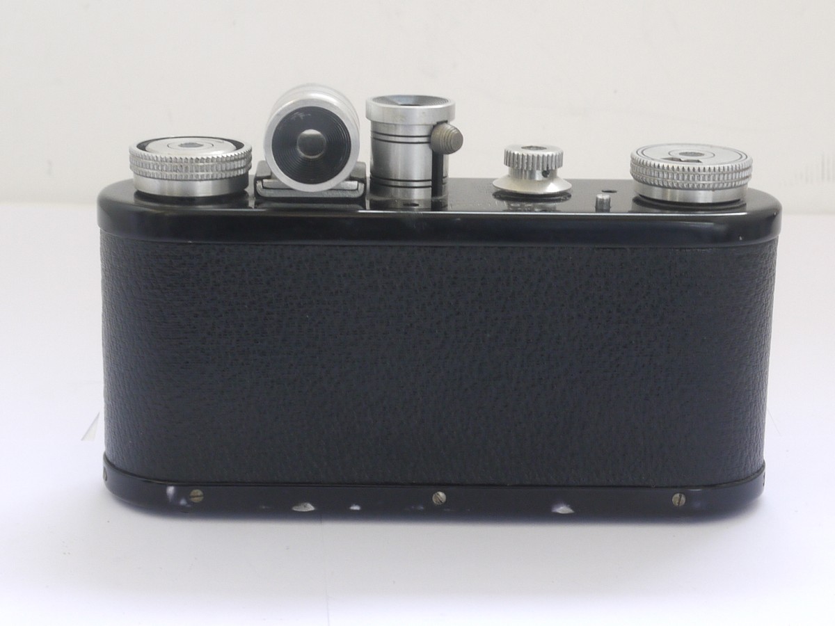 mwclassiccameras-20211126-104 Corfield Periflex I black Leica Copy with Accessoriy shoe finder + 45mm f2.8 Lumax L39 screw mount lens