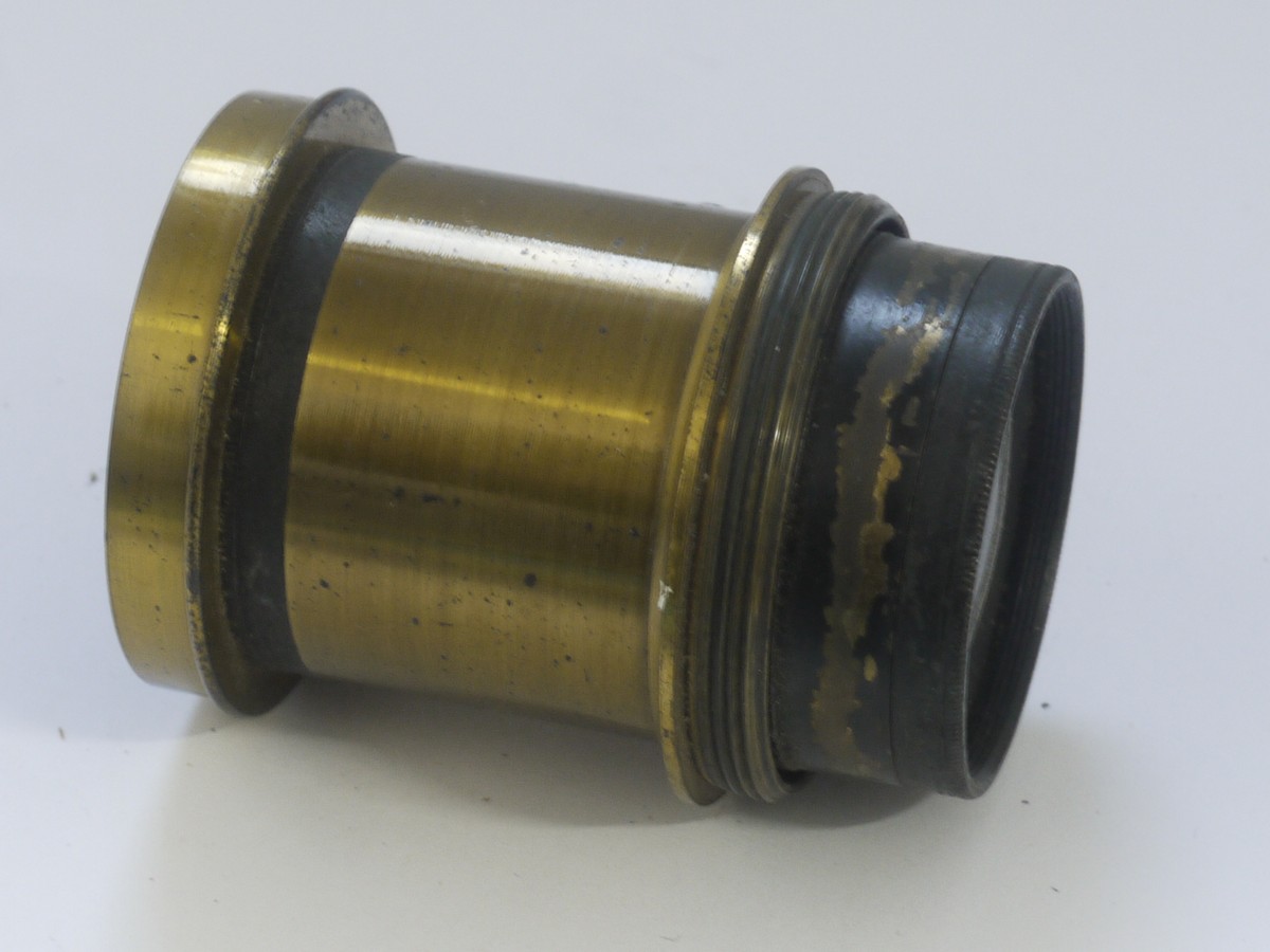mwclassiccameras-20211210-33 Ross 8 inch (Estimated) f8 Rapid Symmetrical brass lens (8x5) with Iris Diaphragm