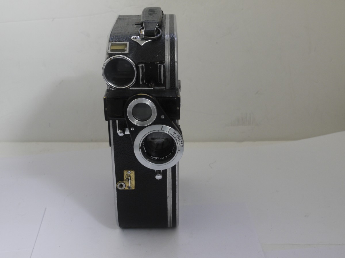 Zeiss Ikon Movikon 16 clockwork motorized 16mm cine camera + 1.5cm