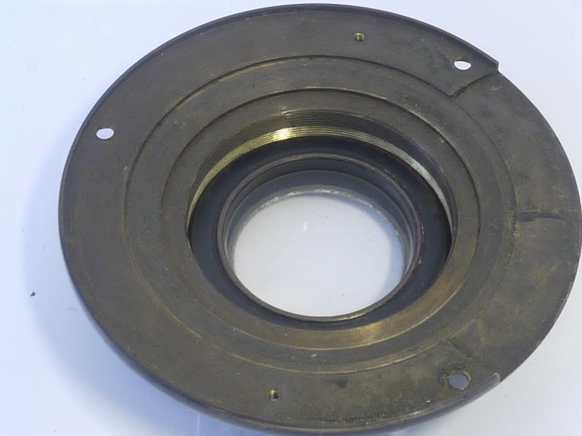 mwclassiccameras-20211224-77 Busch's Unicum-Aplanatsatz set of Five lenses, inscribed Rathenow II & III, and HII, HIII, with one smaller unmarked lens. All in makers presentation box