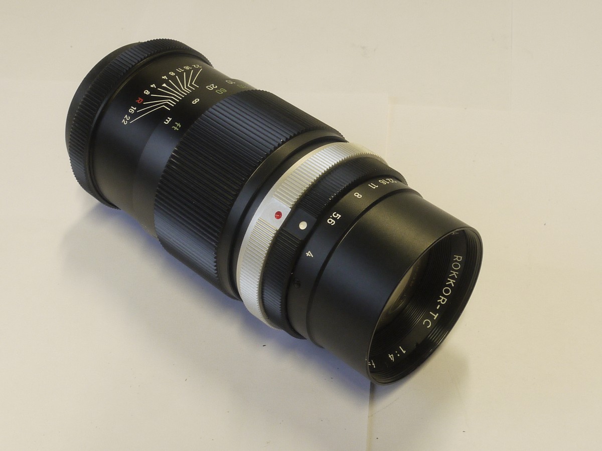 mwclassiccameras-20220107-90 Minolta 135mm f4 Rokkor-TC Early type Pre-set bayonet mount lens + makers caps