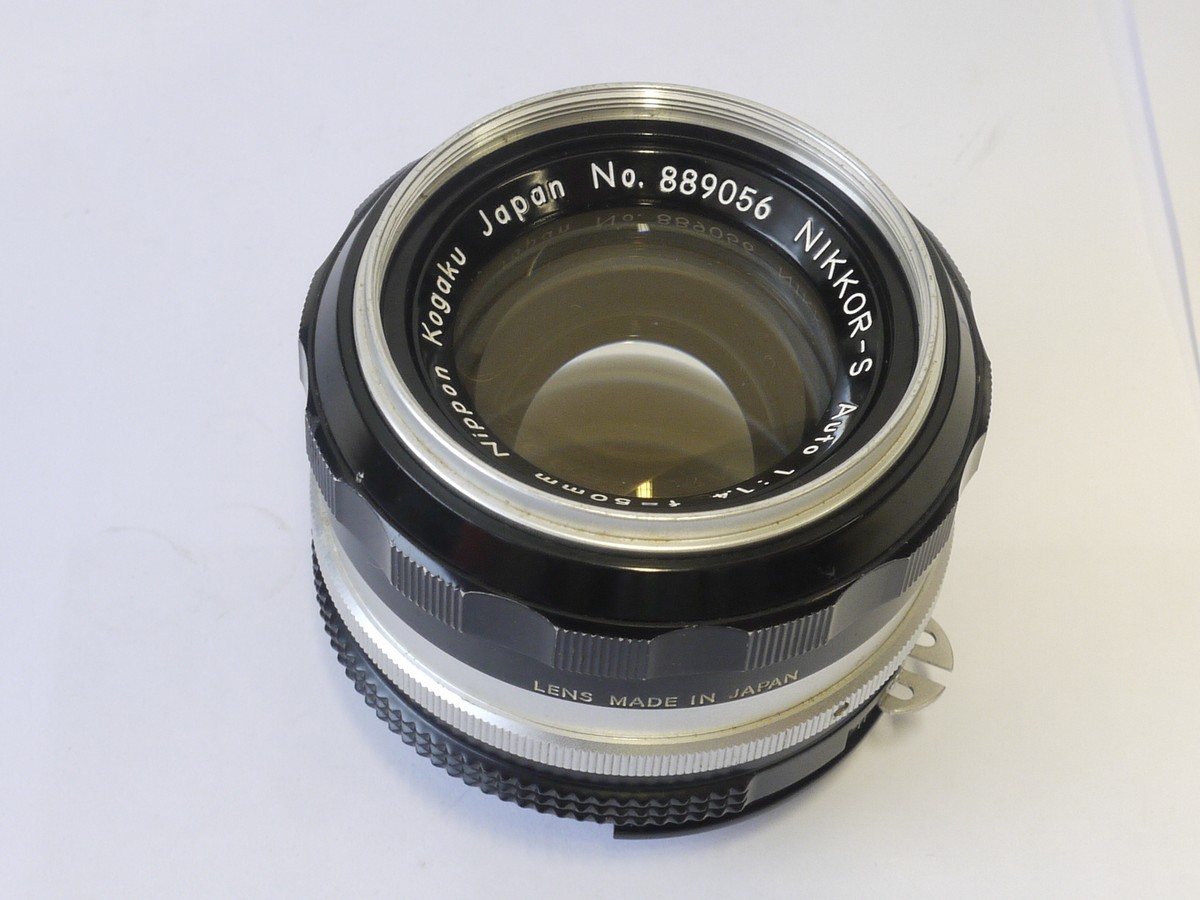 mwclassiccameras-20220121-105 Nikon Nippon Kogaku 50mm f1.4 Nikkor-S manual focus black & chrome AI mount lens