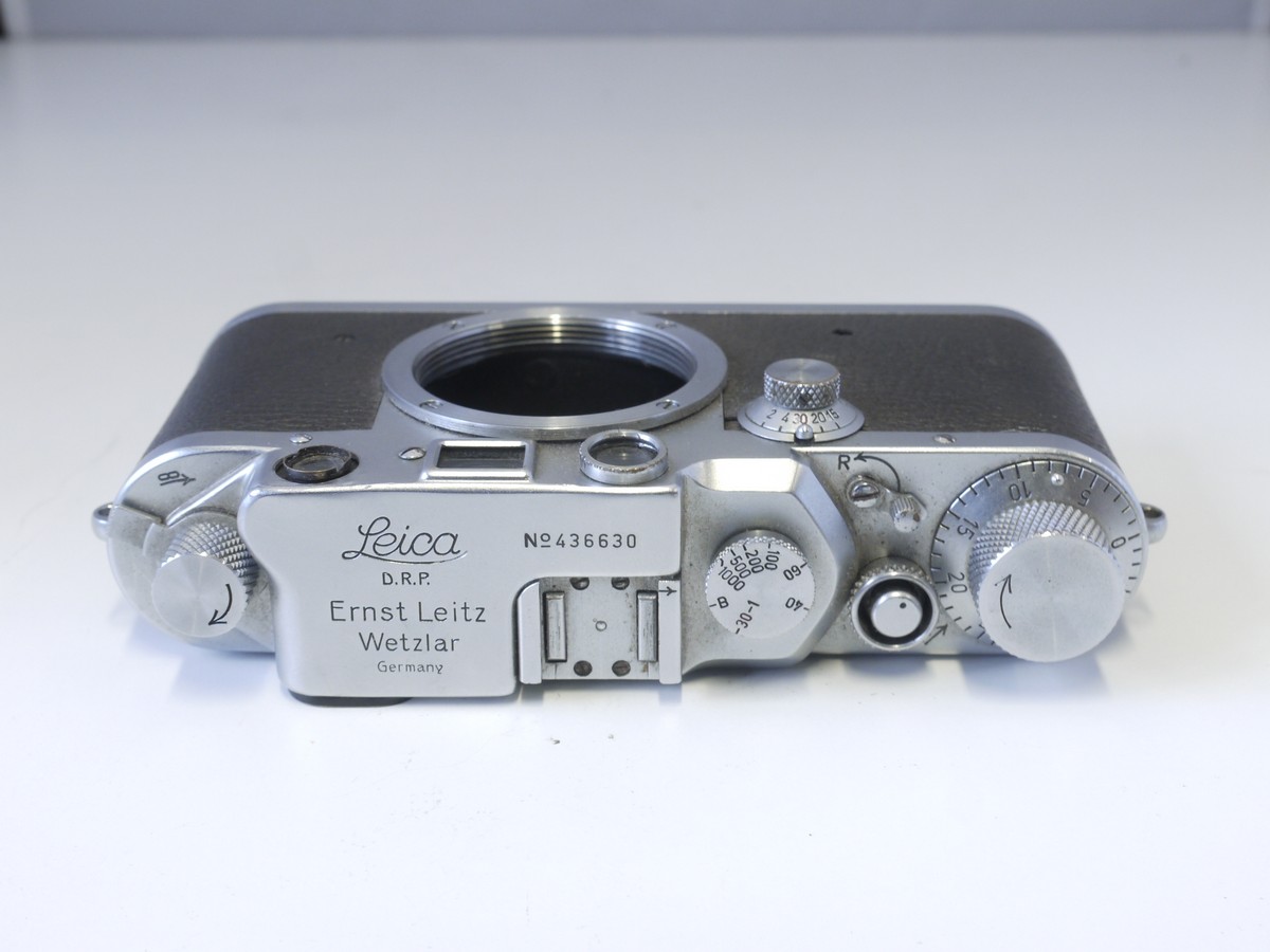 mwclassiccameras-20220128-255 Leitz IIIc chrome body (No.436630) with added front body flash socket