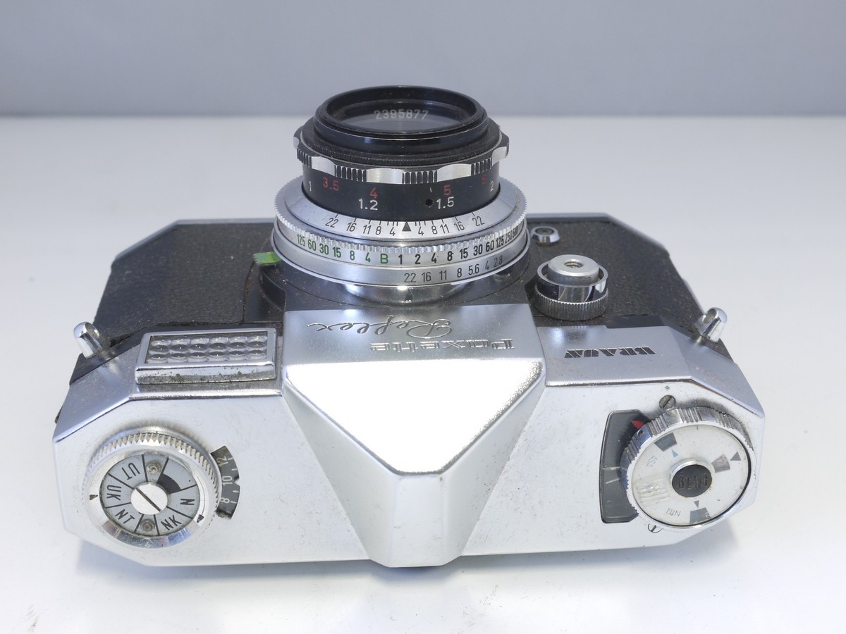 mwclassiccameras-20220128-336 Braun Paxette Reflex IB 35mm selenium metered SLR with 50mm f2.8 Braun-Reflex-Ultralit fixed lens