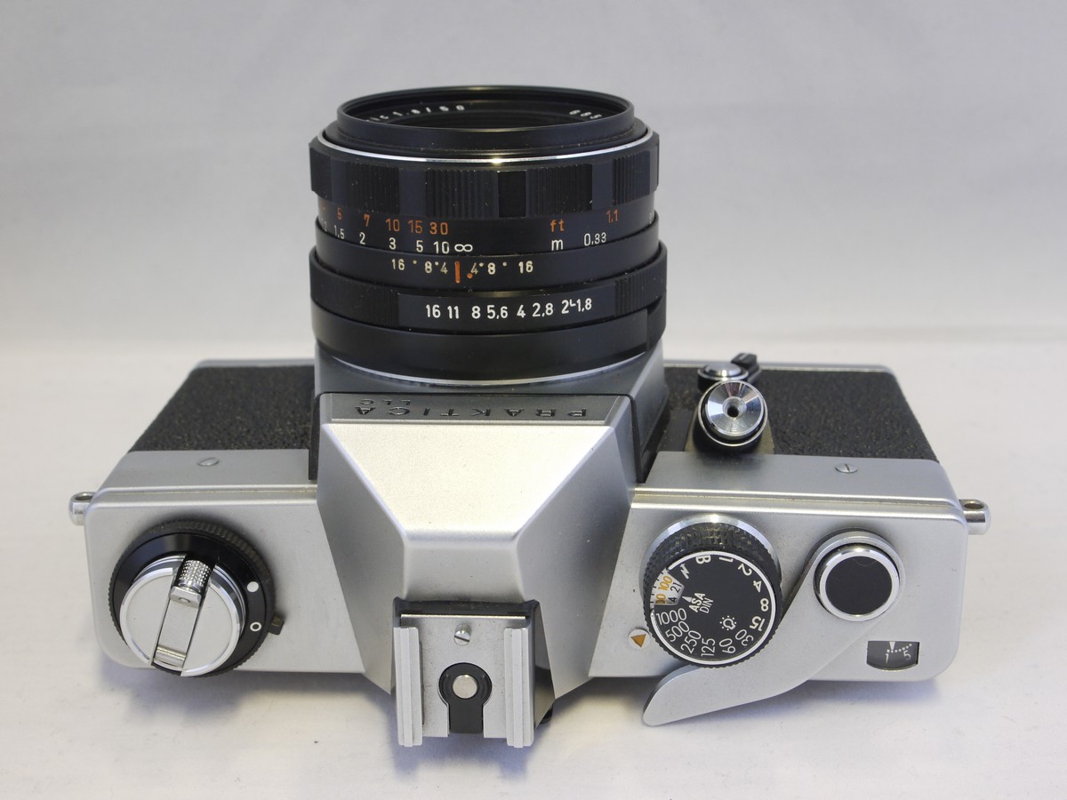 mwclassiccameras-20220325-35 Praktica LLC 35mm SLR, chrome + 50mm f1.8 Pentacon electric M42 screw mount lens & ER case